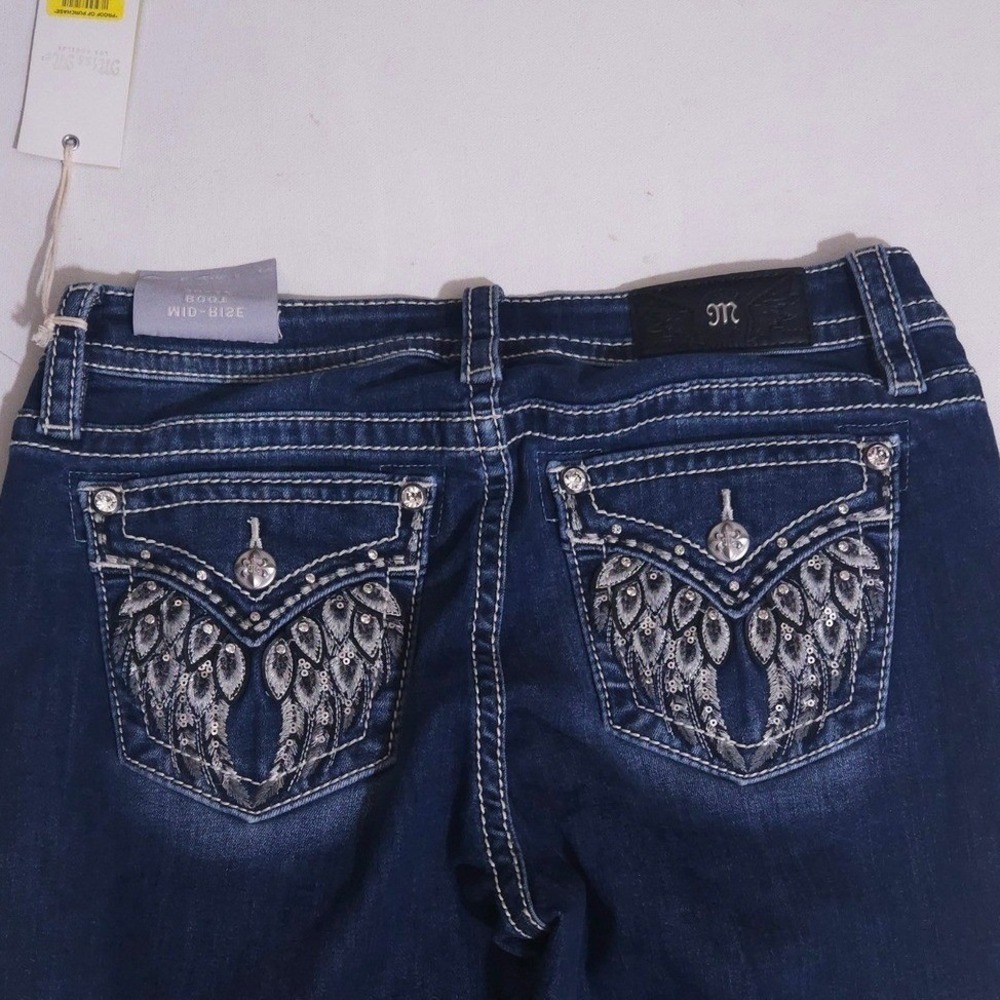 Miss Me Mid Rise Bootcut Jeans Dark Blue Sequin Embroidered Slim Fit 30x32 NEW - Picture 5 of 10